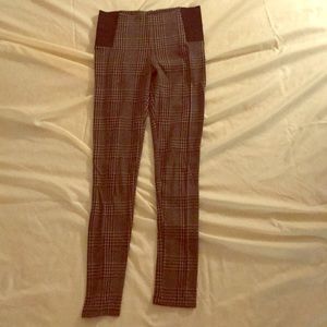 Chic checkered pants from a boutique, polyester
